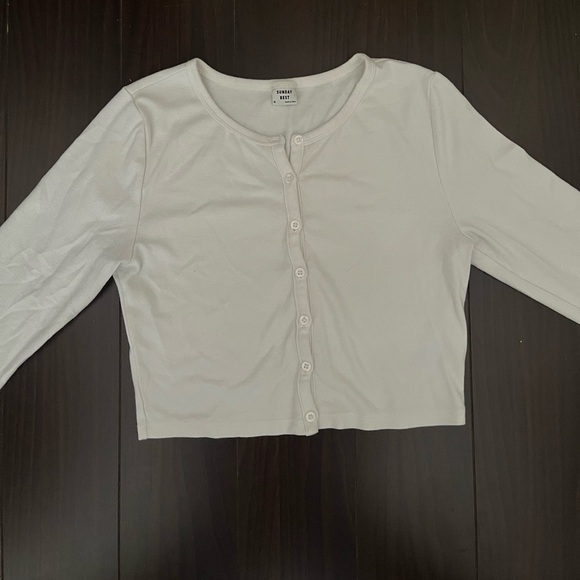 aritzia white long sleeve button up shirt - Picture 1 of 1
